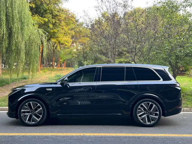 Li Auto L9 — Фото автомобиля 3