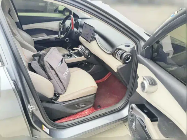 BYD Yuan PLUS — Фото автомобиля 10