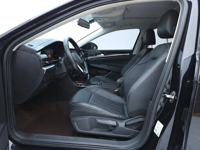 Volkswagen Passat — Фото автомобиля 8