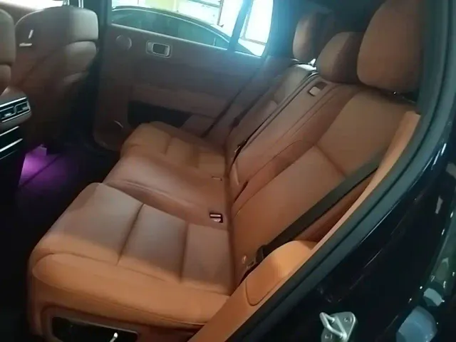 Li Auto L7 — Фото автомобиля 16