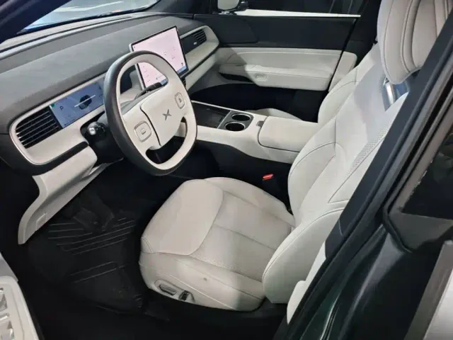 Xpeng G6 — Фото автомобиля 14