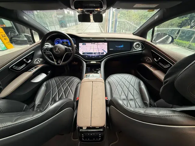 Mercedes-Benz EQS — Фото автомобиля 14