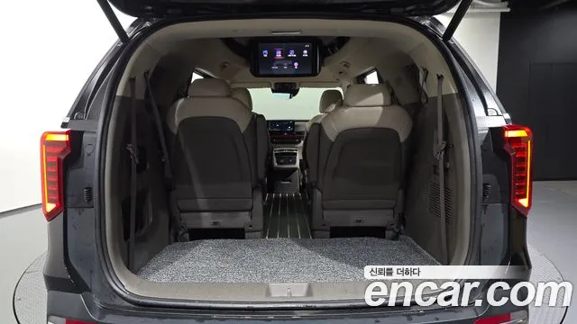 Kia Carnival Generation 4 — Фото автомобиля 20