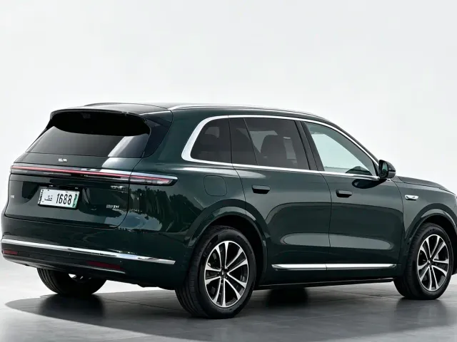 Aito M7 — Фото автомобиля 6