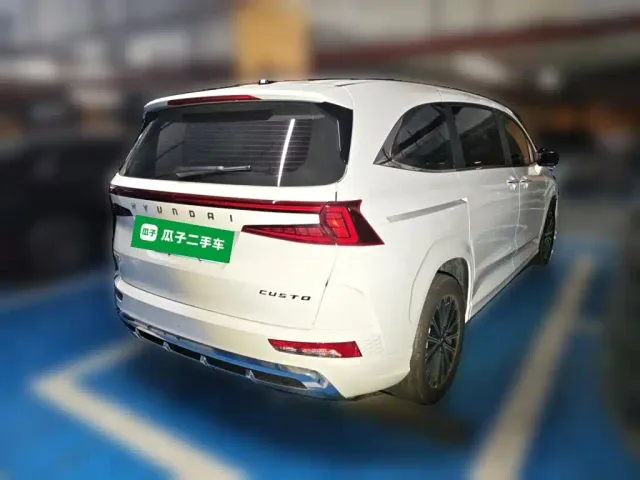Hyundai Custo — Фото автомобиля 4