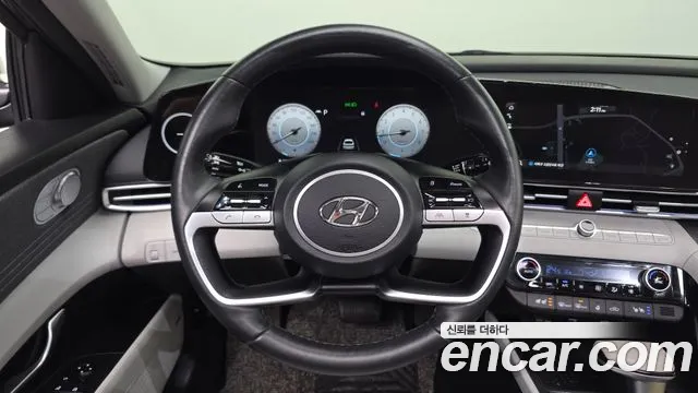 Hyundai AVANTE Avante (CN7) — Фото автомобиля 12