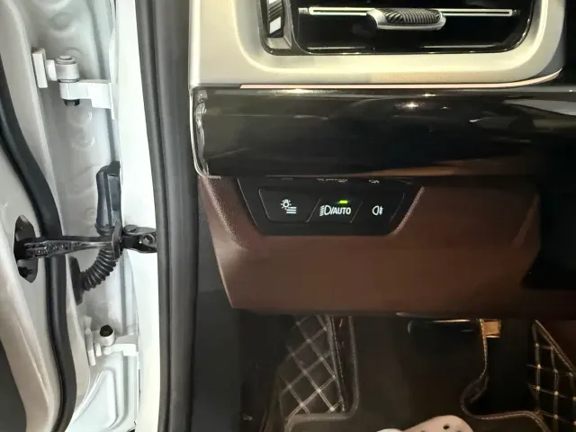 BMW X1 — Фото автомобиля 11