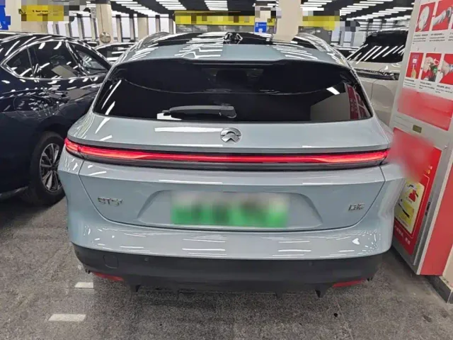 Nio ET5 Touring — Фото автомобиля 5