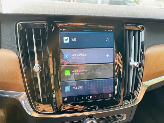 Volvo S90 — Фото автомобиля 27