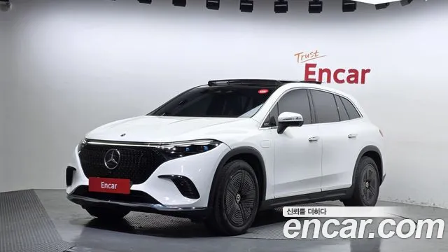 Фотография автомобиля — Mercedes-Benz EQS
