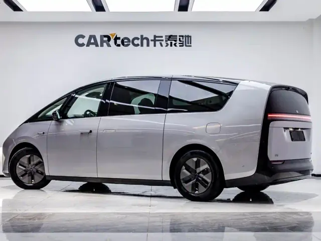 Li Auto MEGA — Фото автомобиля 5