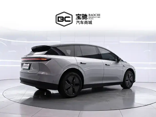Li Auto i6 — Фото автомобиля 3