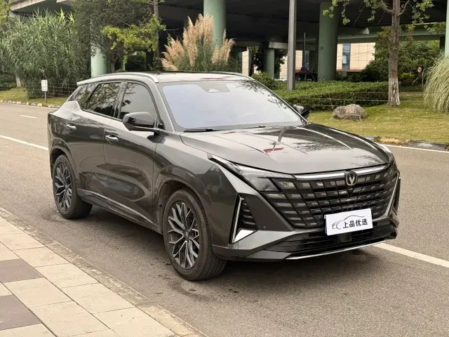 Changan CS75 — Фото автомобиля 3