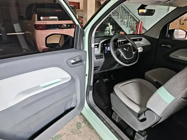 Wuling Hongguang Mini EV — Фото автомобиля 15