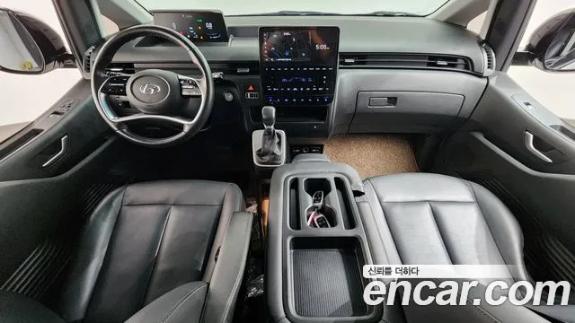 Hyundai Staria Staria 4WD Tourer 9 мест — Фото автомобиля 7