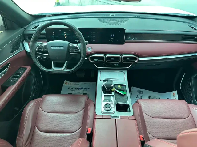 Jetour X70 Plus — Фото автомобиля 10