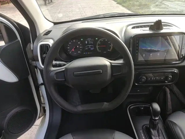 Roewe Clever — Фото автомобиля 10
