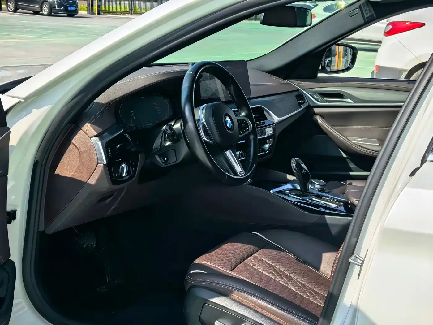 BMW BMW 5 Series 2021 530Li Leading Luxury Package — Фото автомобиля 4