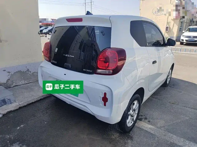 Roewe Clever — Фото автомобиля 6