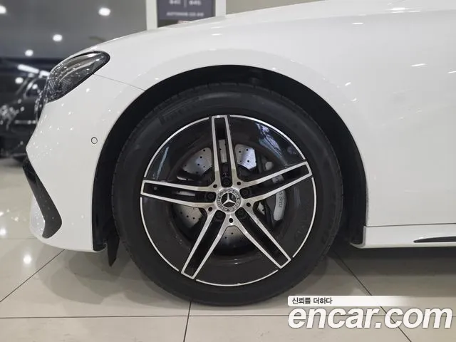 Mercedes-Benz E-Class W214 — Фото автомобиля 9