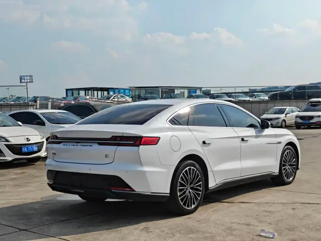 BYD Han — Фото автомобиля 4