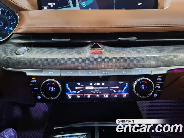 Genesis G80 Бензин 2.5 турбо AWD — Фото автомобиля 16