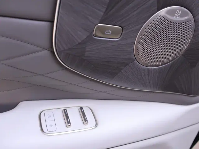 IM Motors LS9 — Фото автомобиля 17