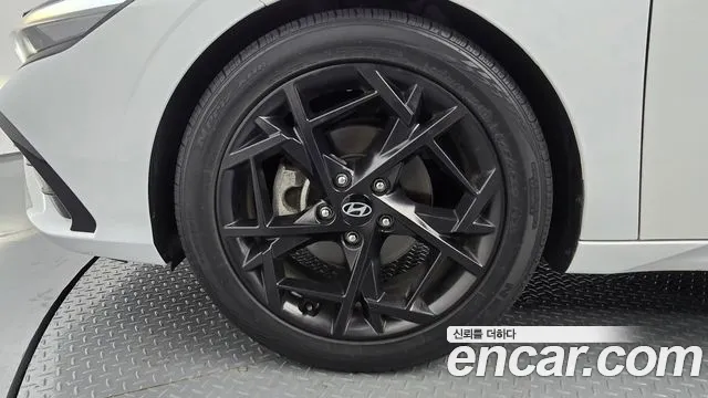 Hyundai AVANTE Новый Avante (CN7) — Фото автомобиля 5