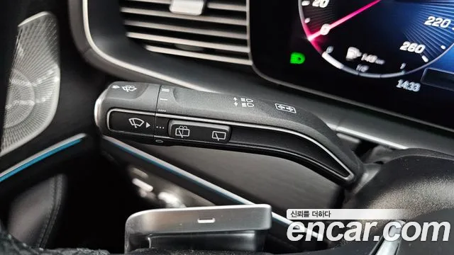 Mercedes-Benz GLE-Class — Фото автомобиля 28