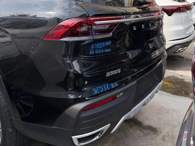 Geely Haoyue — Фото автомобиля 6