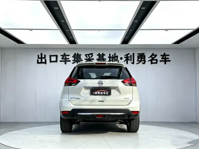 Nissan X-Trail — Фото автомобиля 3