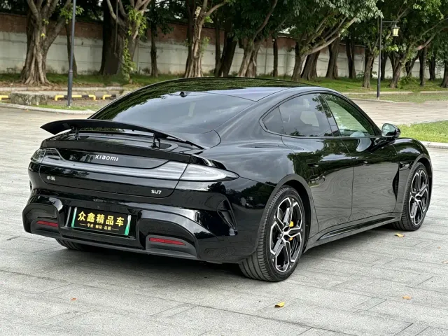 Xiaomi SU7 — Фото автомобиля 11