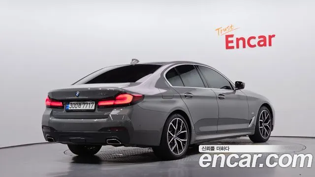 BMW 5 Series G30 — Фото автомобиля 2