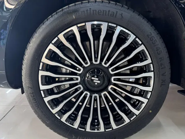 IM Motors LS8 — Фото автомобиля 10