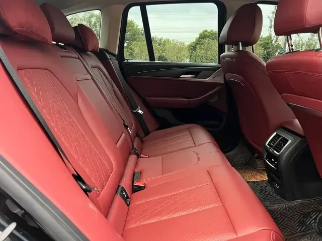 BMW X3 — Фото автомобиля 4