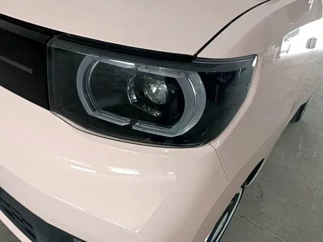 Wuling Hongguang Mini EV — Фото автомобиля 23