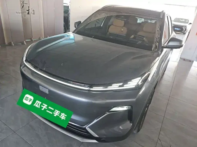 Фотография автомобиля — Geely Galaxy Starship 7 EM-i