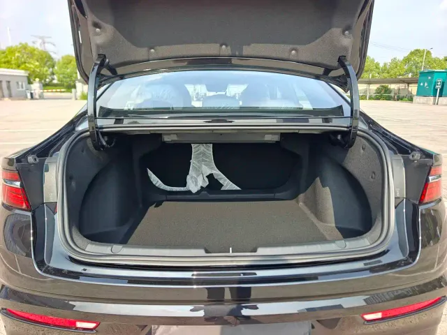 Geely Xingrui — Фото автомобиля 15