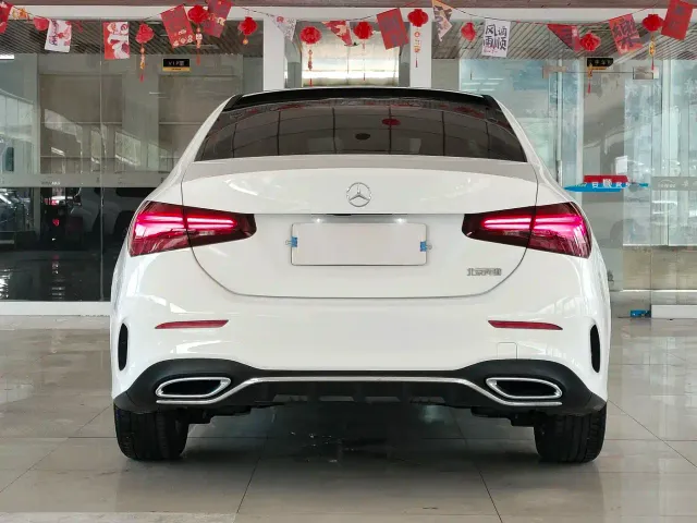 Mercedes-Benz A-Class — Фото автомобиля 5