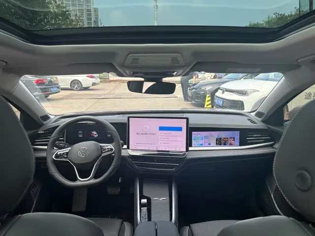 Volkswagen Passat — Фото автомобиля 11