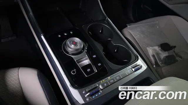 Kia Carnival — Фото автомобиля 12