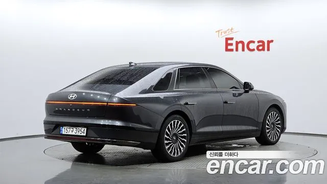 Hyundai Grandeur Grandeur (GN7) 2.5 Бензин 2WD — Фото автомобиля 2
