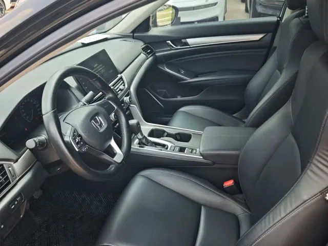 Honda Accord — Фото автомобиля 6