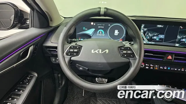 Kia EV6 — Фото автомобиля 12