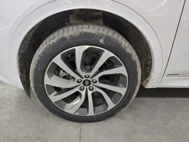 Land Rover Discovery Sport — Фото автомобиля 22