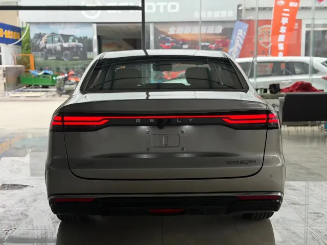 Geely Galaxy Stellar 6 — Фото автомобиля 15