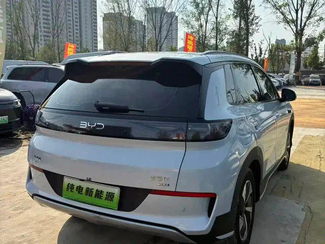 BYD Sealion 05 EV — Фото автомобиля 9