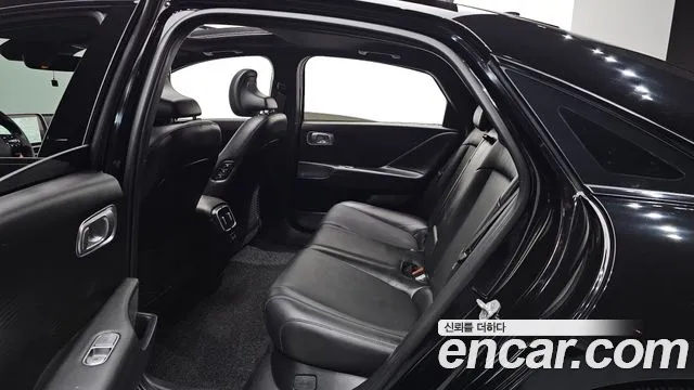 Hyundai Ioniq 6 — Фото автомобиля 18