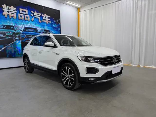 Volkswagen T-Roc — Фото автомобиля 2