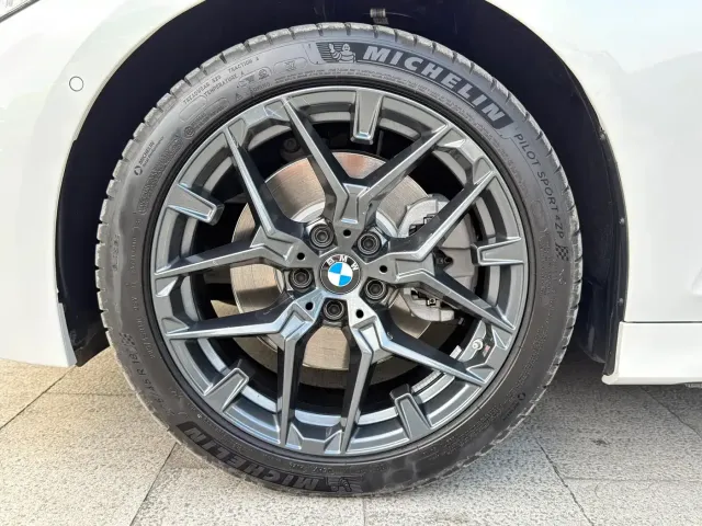 BMW 3 Series — Фото автомобиля 10